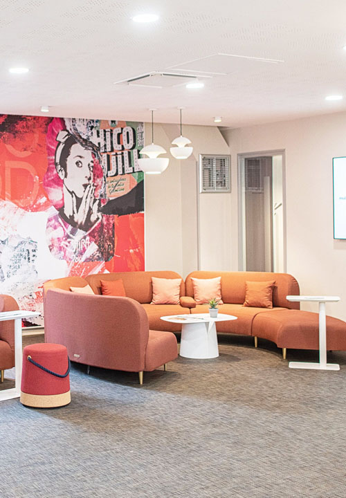 espace de coworking dans la gare saint lazare paris 8